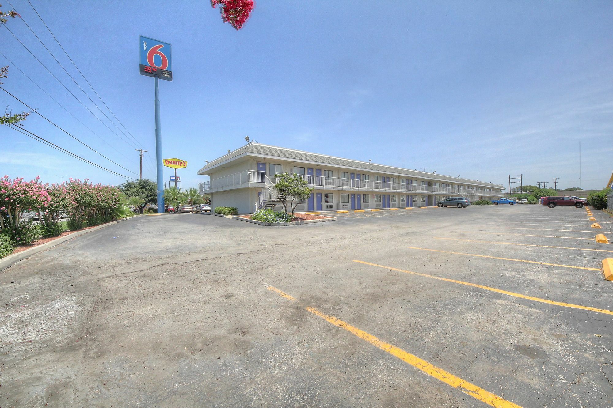 Studio 6 San Antonio Tx - Ft Sam Houston Hotel Exterior photo